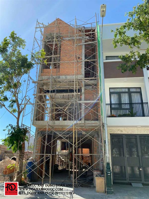 Thiết kế nhà Phan Thiết, Xây nhà trọn gói Phan Thiết, Thi công nhà trọn gói Phan Thiết, Thiết kế Thi công nội thất Phan Thiết Bình Thuận, Công ty Xây dựng Bình Thuận, Thiết kế nhà Bình Thuận, Xây nhà trọn gói Bình Thuận. Thi công nhà phố khu dân cư Ocean Dunes Rạng Đông tại Phan Thiết